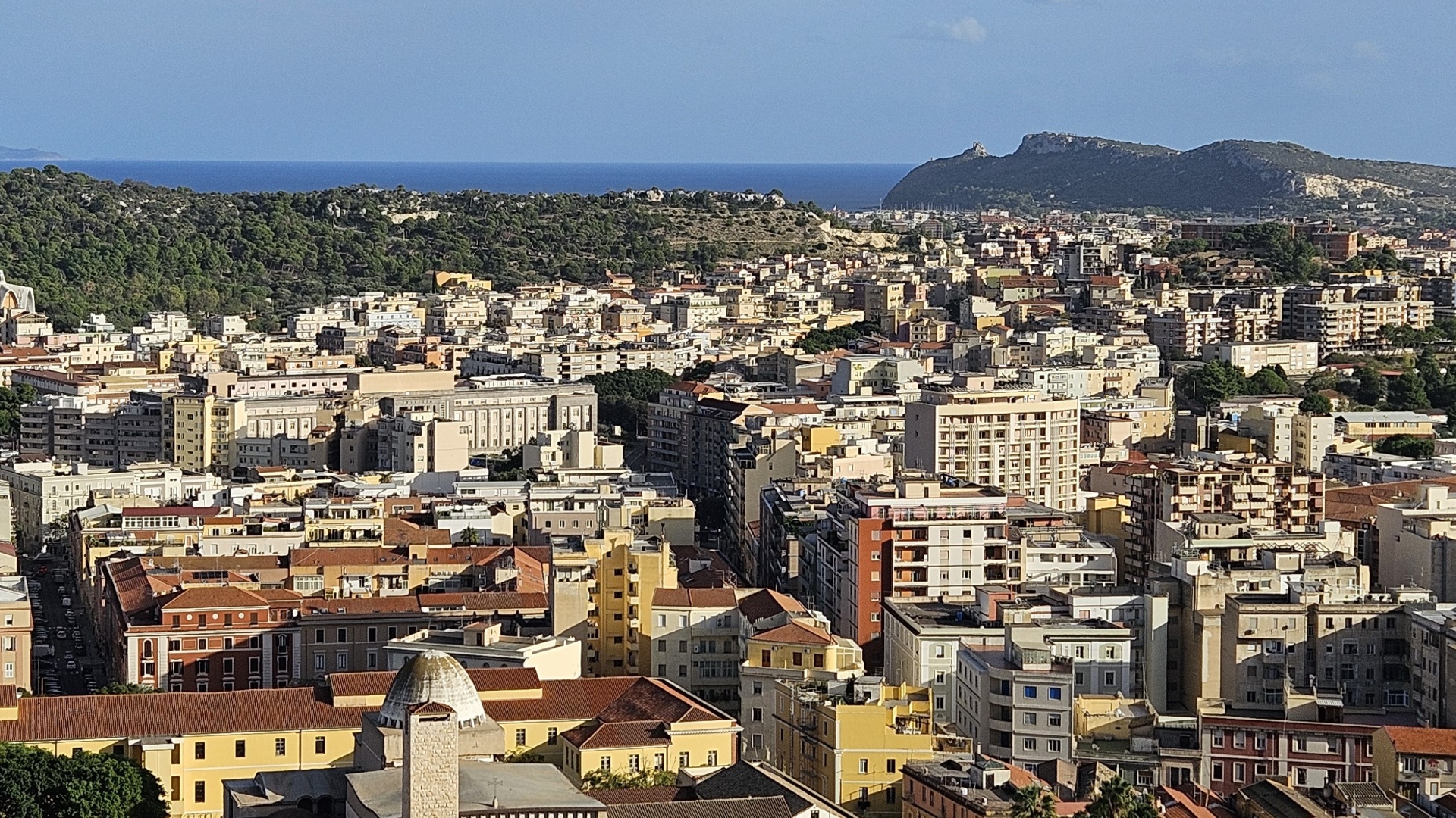 Strumento online gratuito per calcolare il valore della casa e appartamento a Cagliari - valutazione immobile professionale in 1 minuto